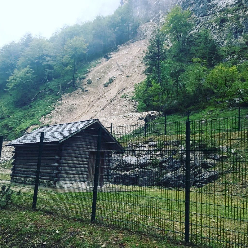 955484.jpg вода Dolomia